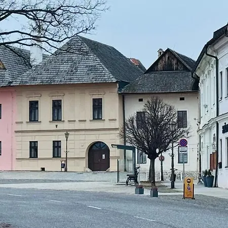 Linet Villa