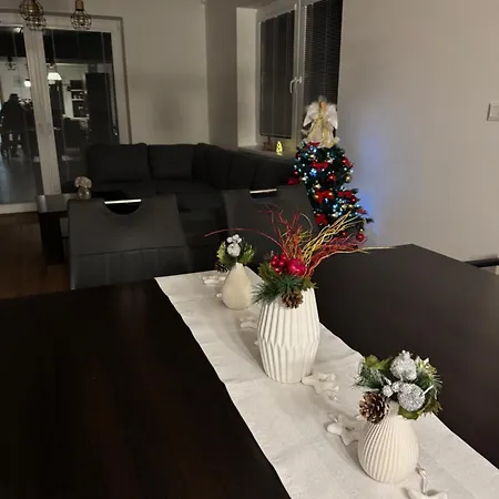 Linet Villa
